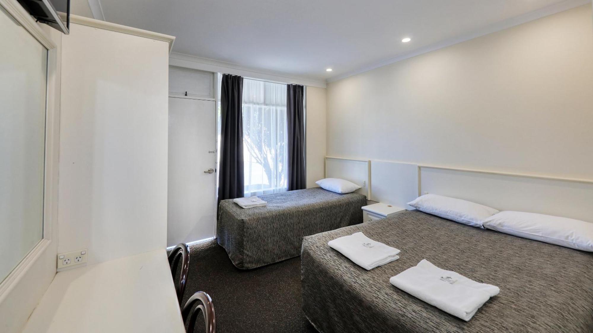 Coachman Hotel Motel パークス エクステリア 写真