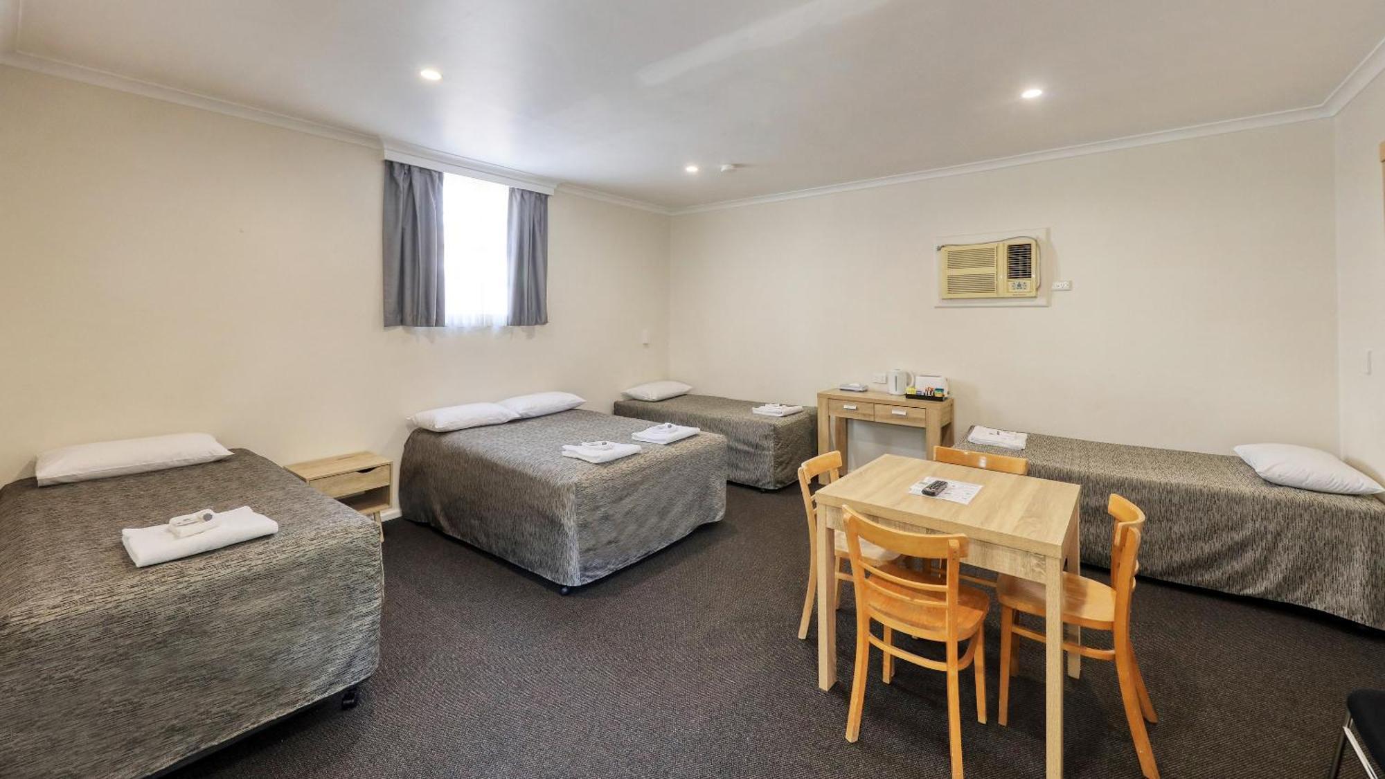 Coachman Hotel Motel パークス エクステリア 写真