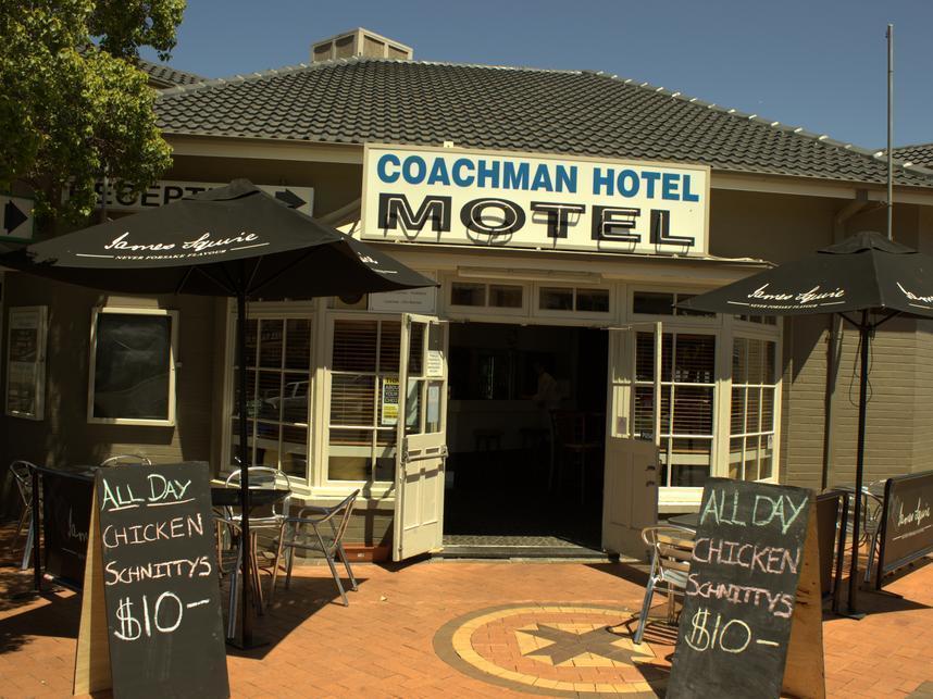Coachman Hotel Motel パークス エクステリア 写真